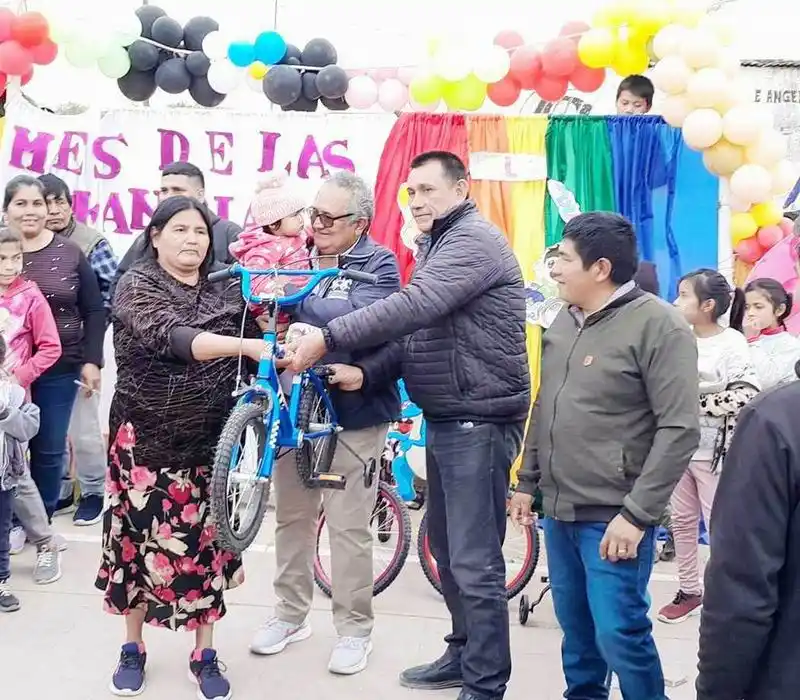 Ingeniero Juárez: Miles de familias disfrutaron 
con sus niños del cierre del mes de las infancias