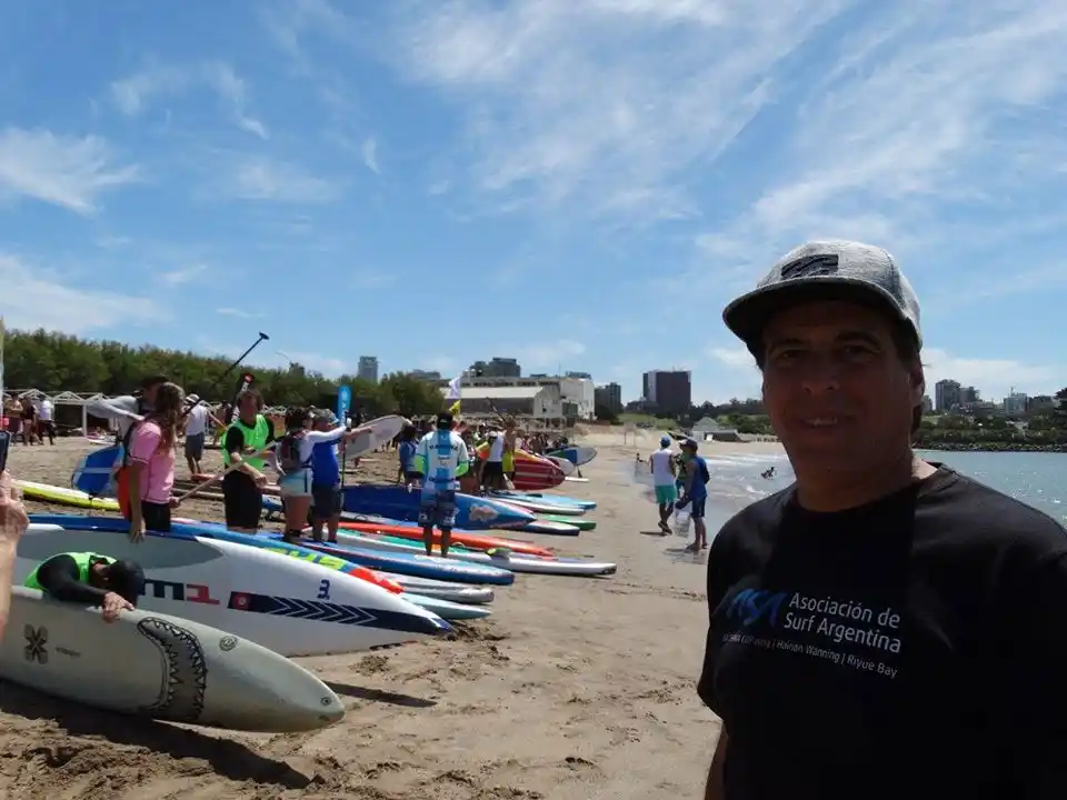 El surf vuelve con un torneo presencial-virtual