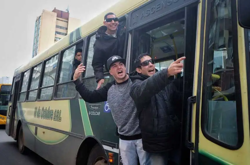 Sospechas en torno al cálculo del aumento del boleto en el Concejo