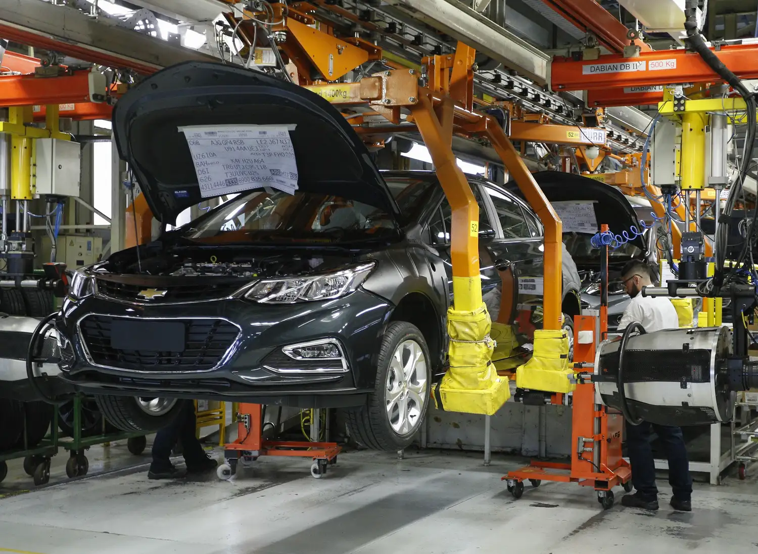 Estiman que la industria cayó 8,7 por ciento