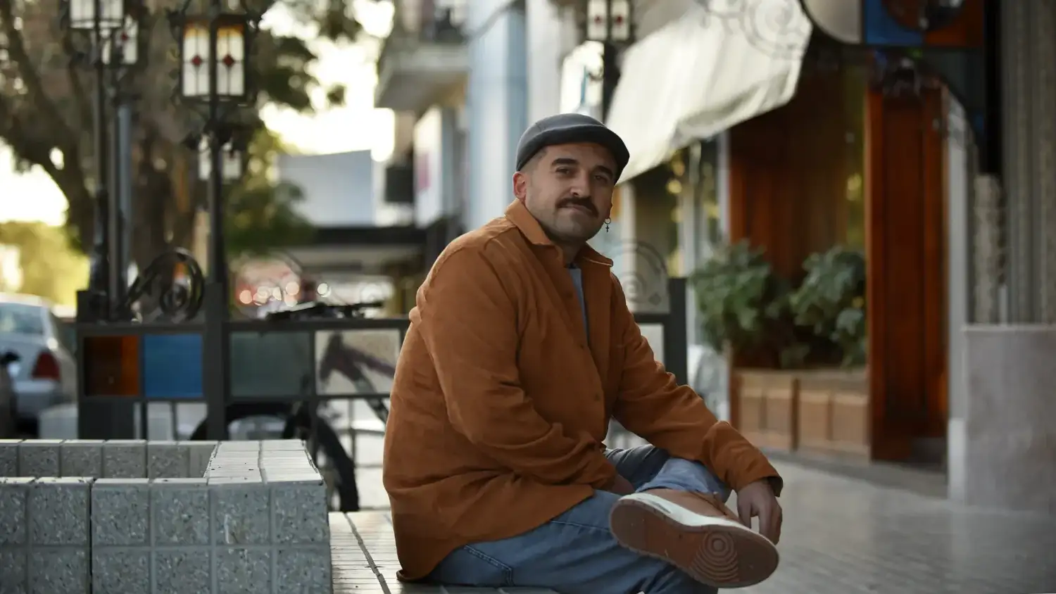 Mauricio Olguín encontró en la calle y las redes una nueva forma de contar historias.
