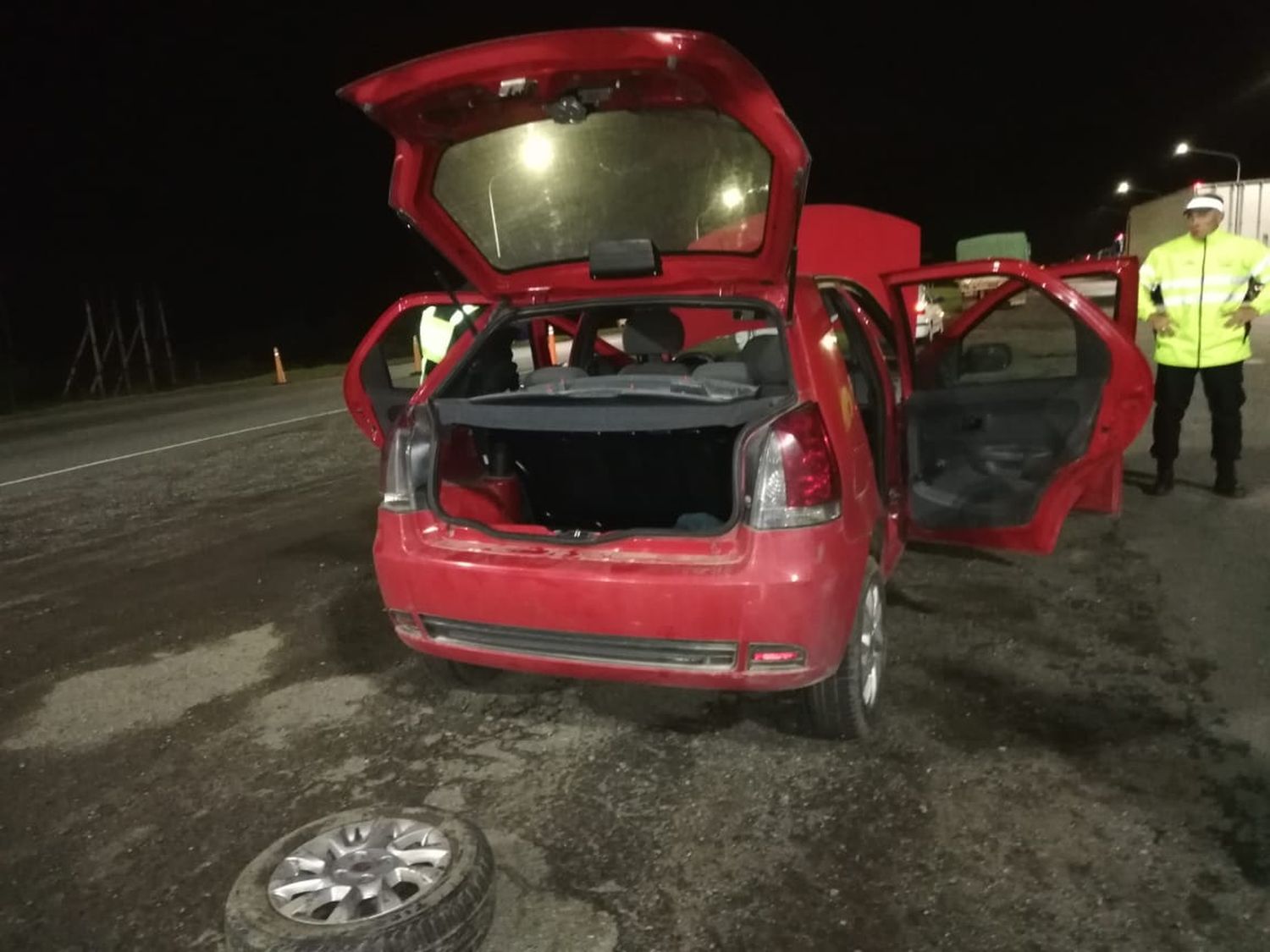 Un detenido con medio kilo de cocaína y un arma de fuego en la autopista