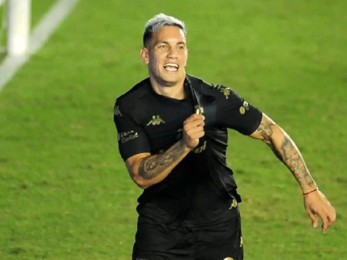 Racing venció a Central Córdoba  