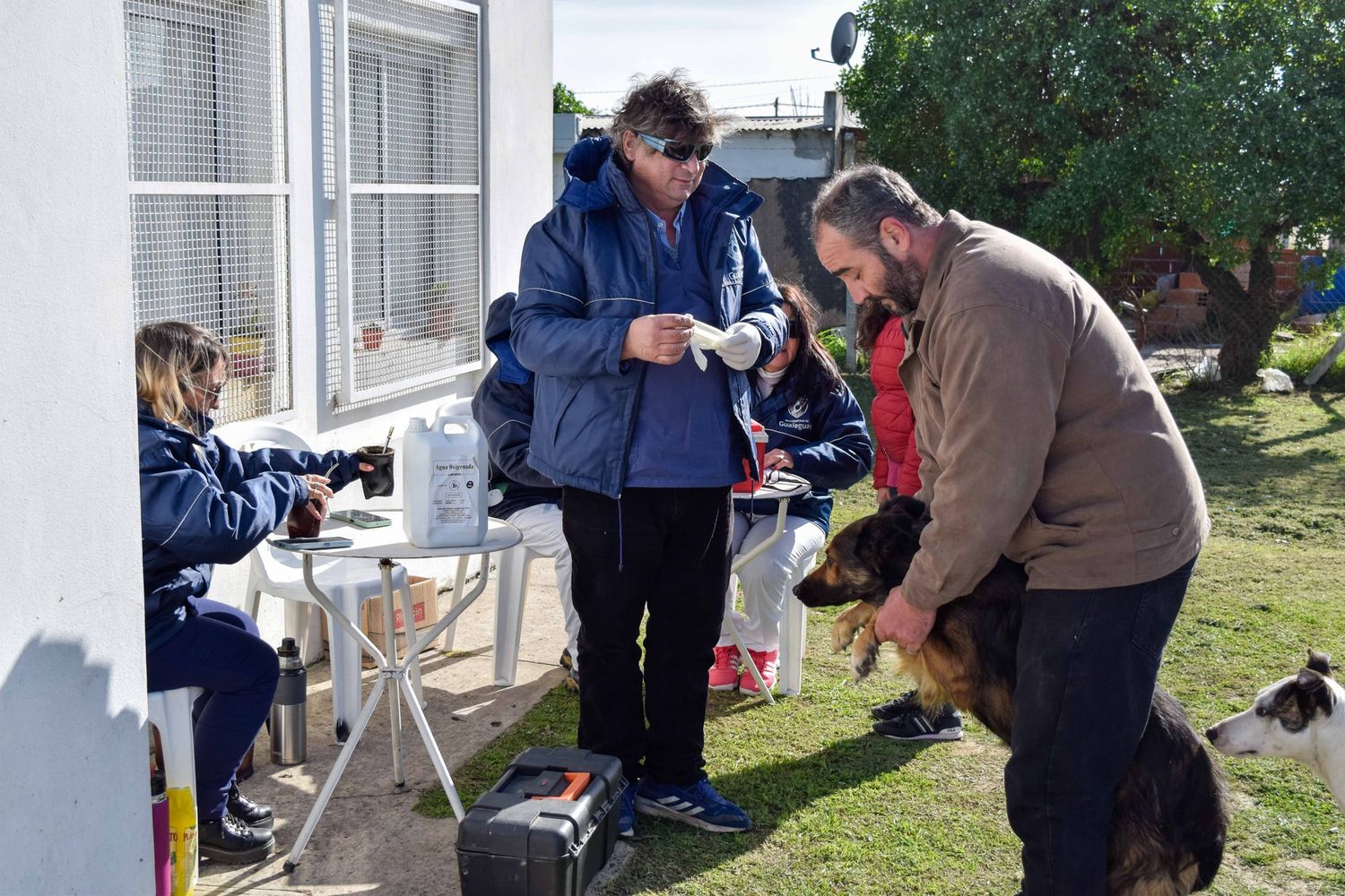 Realizan vacunación Antirrábica en Barrio Hipódromo