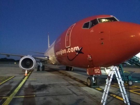 Llegó a nuestro país el tercer 737-800 de Norwegian Air Argentina (LV-ISQ)