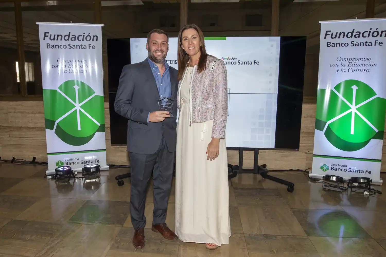 La Fundación Banco Santa Fe distinguió el compromiso social de un voluntario rafaelino