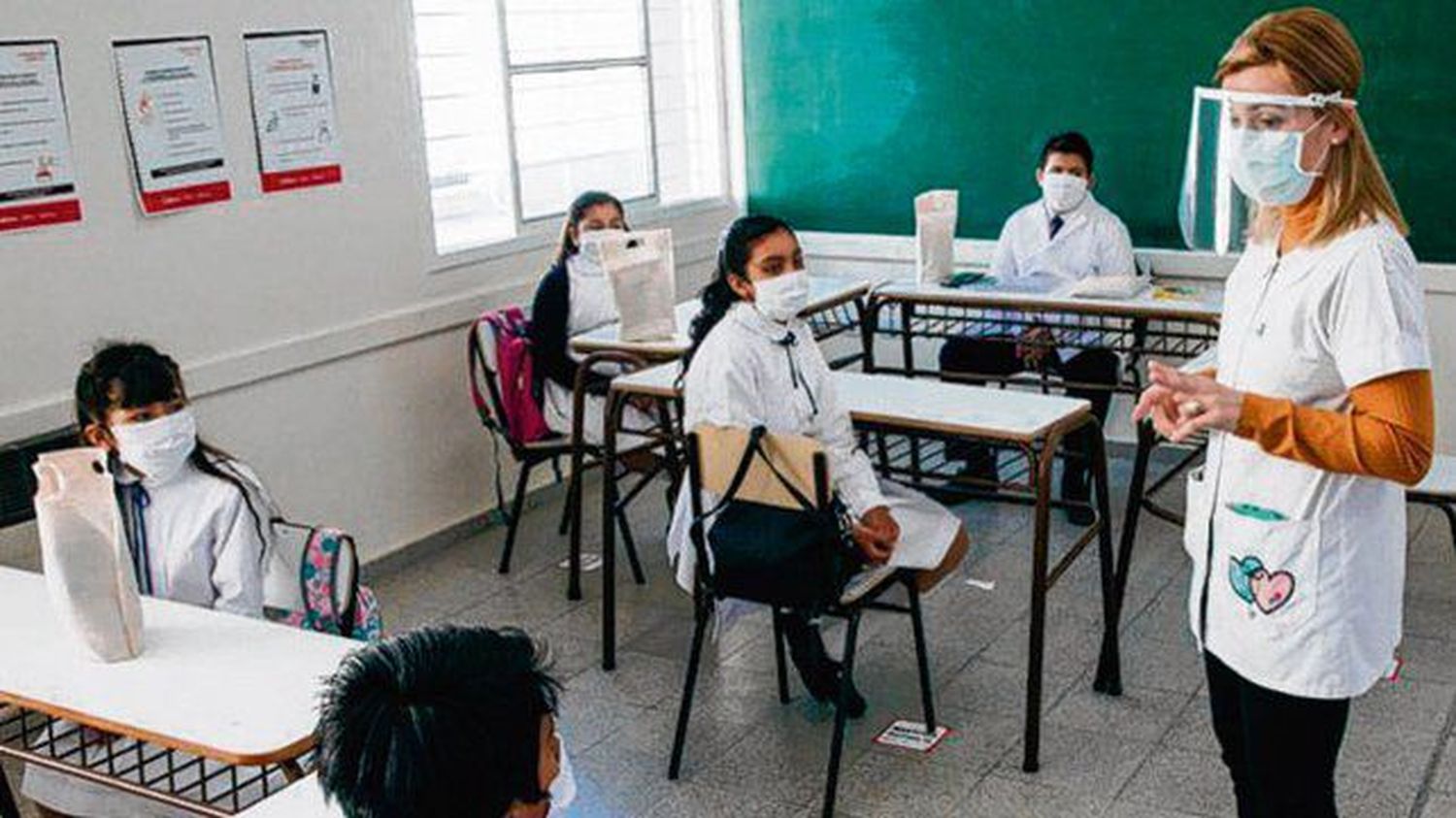 En Provincia, los docentes dispensados que están vacunados deben reintegrarse a sus funciones