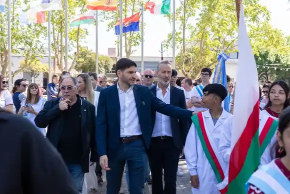 Pullaro recorrió este domingo localidades de los departamentos Caseros, Rosario y San Martín
