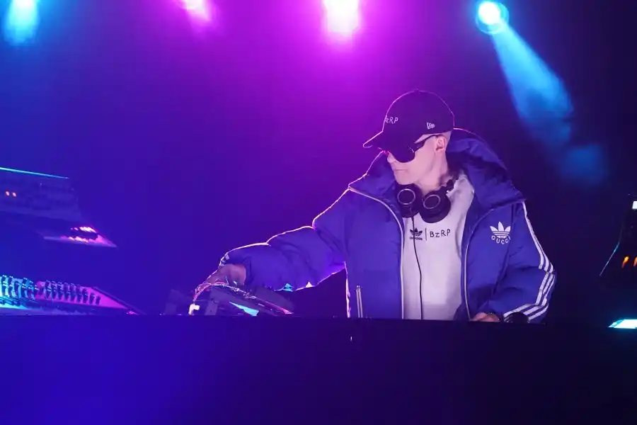 Duki volvió a cantar con Bizarrap y conmovió a todos con sus palabras: “El que tenga dudas, que venga y lo compruebe”