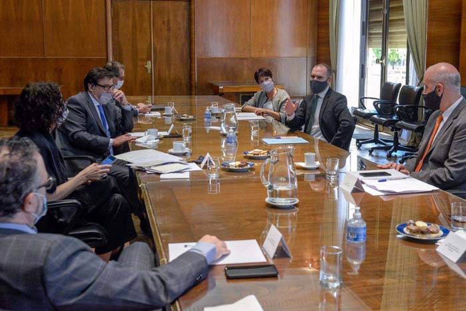 El Gobierno evalúa retomar  el IFE y el programa ATP 