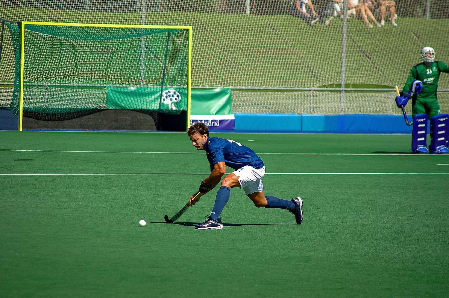 Joaquín Puglisi juega la EHL Cup