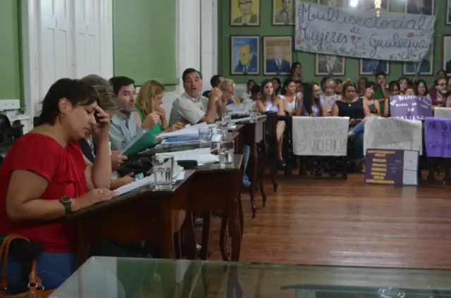Concejales de Cambiemos no trataron la ordenanza que aborda la violencia de género 