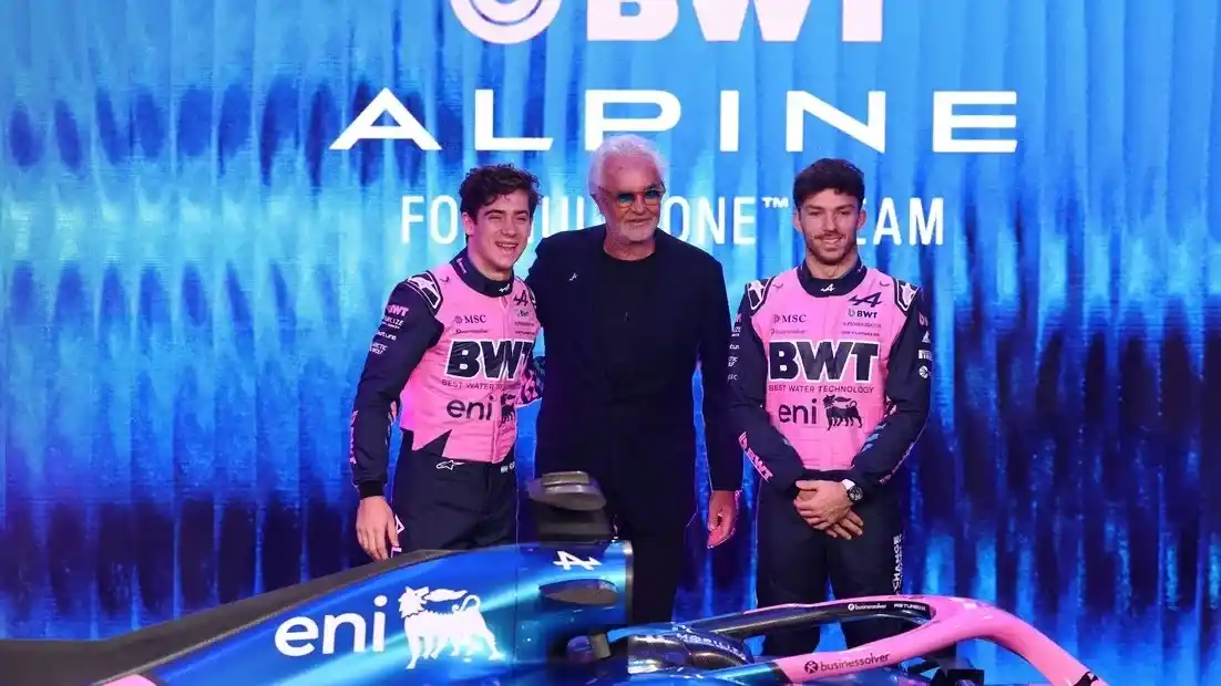Flavio Briatore cuestionó a los seguidores de Franco Colapinto por los ataques contra Pierre Gasly