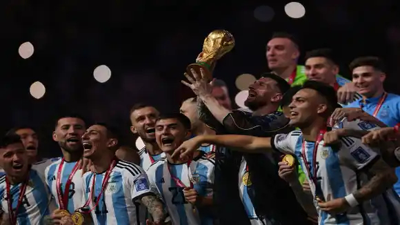 ARGENTINA festeja en éxtasis su coronación más sufrida (+FOTOS)