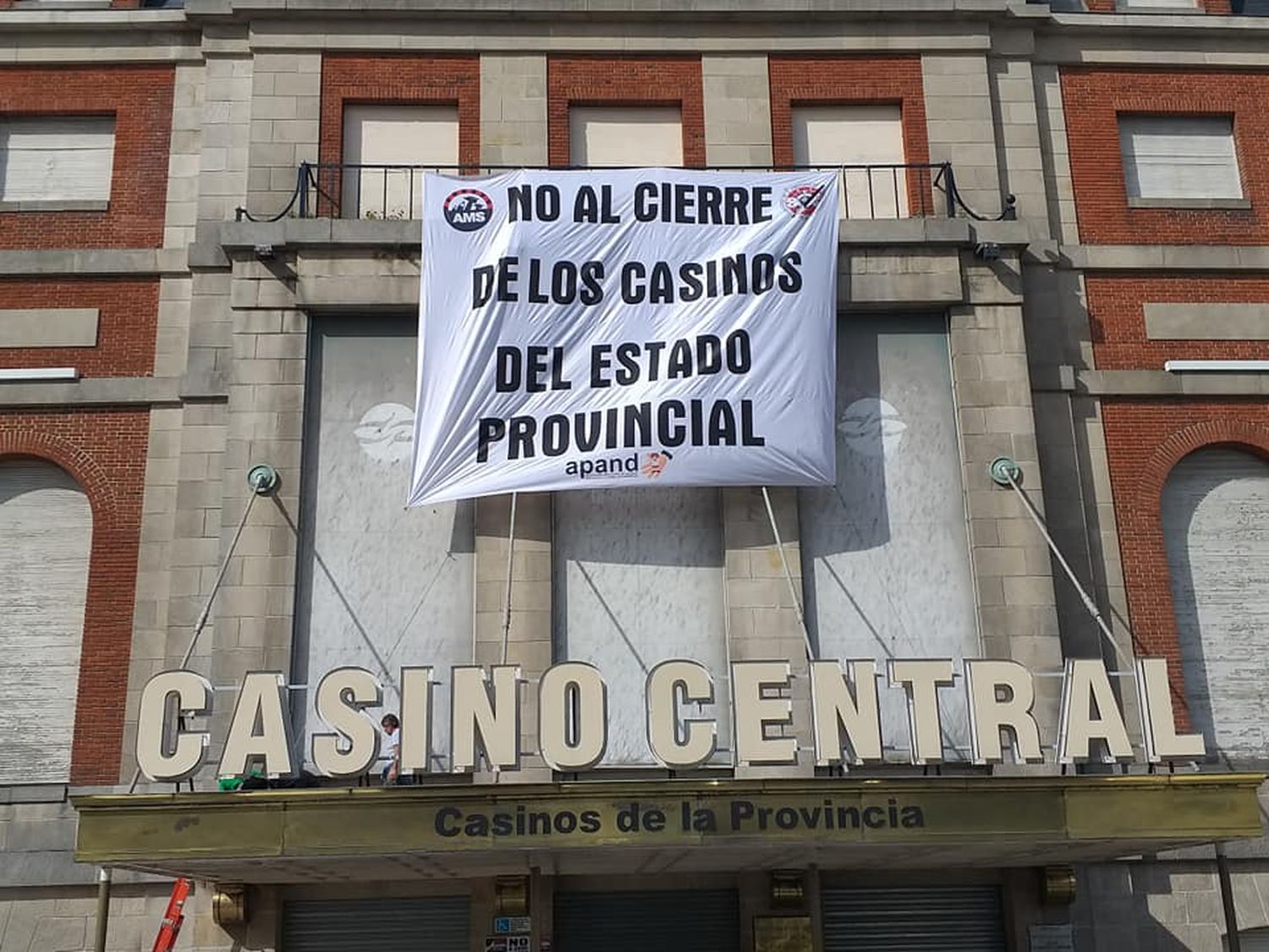 Casinos: Ratificaron paro por 48 horas pero no cortarán la Ruta 2