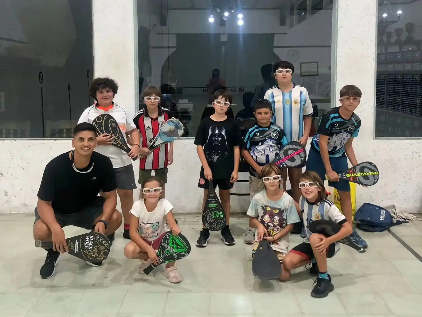Con gran convocatoria, inició la temporada de la Escuela de Paleta del Club de Pelota Chascomús