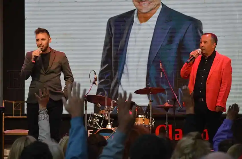 Mirake Tres, los humoristas volvieron a Espacio Clarín con risas