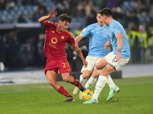 Derrota de Roma, con Dybala y Paredes