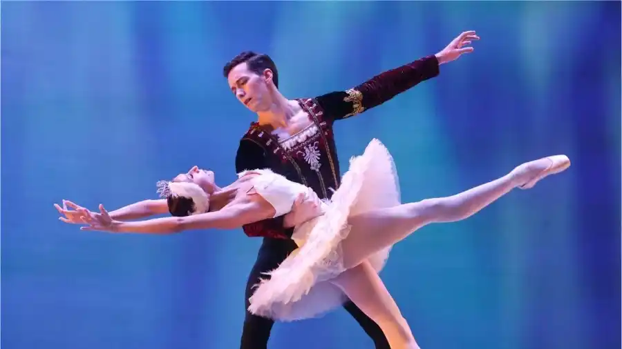 Muestra de Danza del Instituto Superior de Arte del Teatro Colón y apertura Ciclo 2026 en el Teatro Tronador BNA