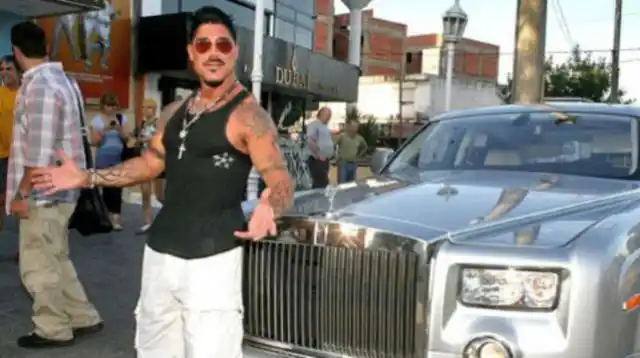 ¿Se vende uno de los famosos Rolls Royce de Ricardo Fort? 