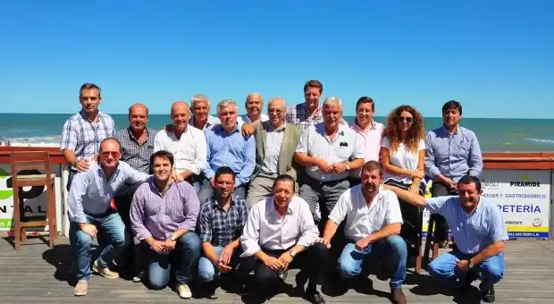 Intendentes del FpV consiguieron reunión con Salvai