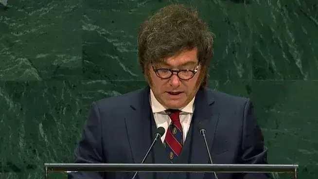 Javier Milei calificó a la ONU como "una organización inútil" y remarcó que Malvinas "es una causa nacional"