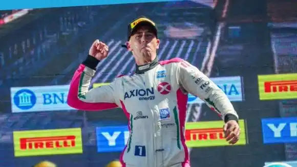 "Se rompió la pared": el tandilense Leonel Pernía salió campeón del TC 2000 y celebró con una frase de Di María