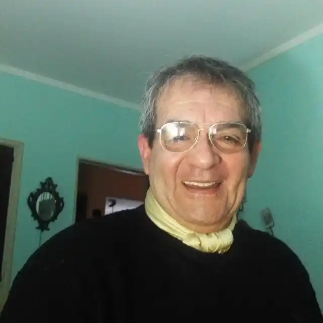 Oscar "Tato" Medina.