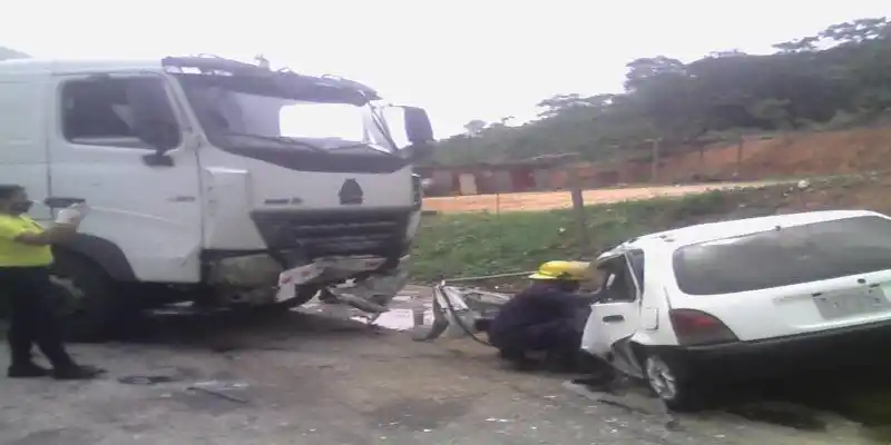 Accidente en la Acarigua-Barquisimeto deja un funcionario del Sebin fallecido