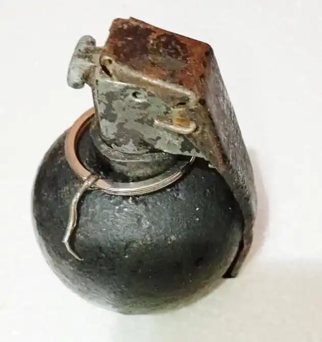 Secuestran una granada, un arma de fuego y municiones