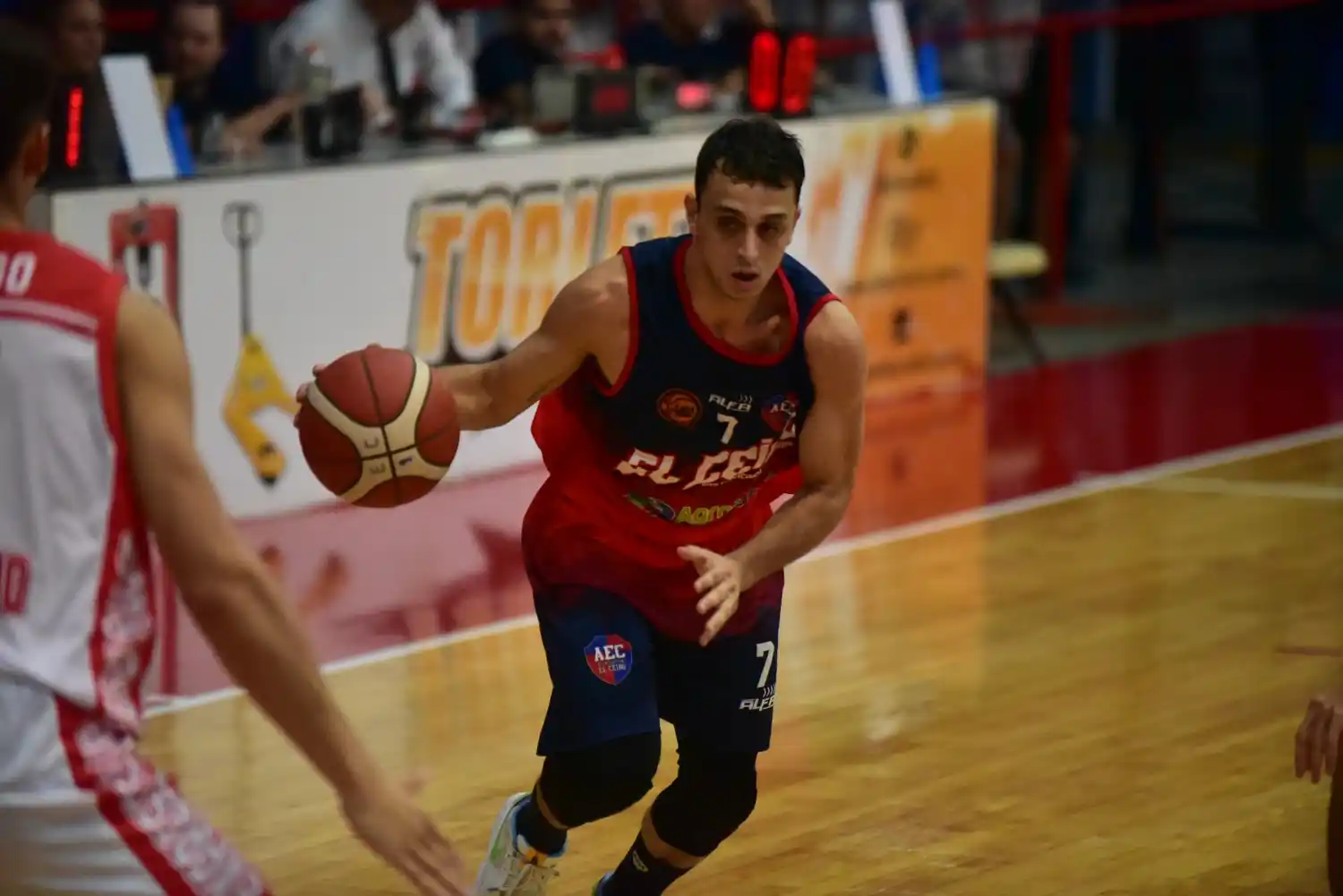 Tomás Silveira, conducción y goleo en El Ceibo..