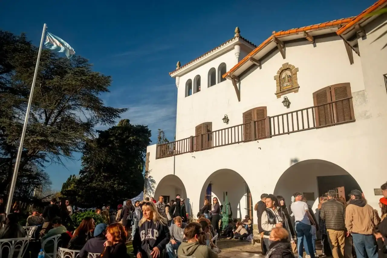El espacio funcionará de lunes a viernes de 09:00 a 16:00 y los fines de semana de 14:00 a 18:00.