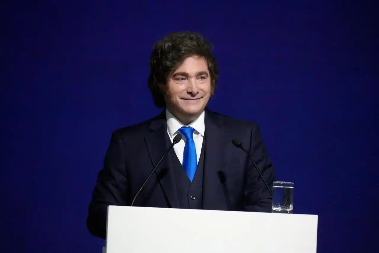 Milei habló de inflación en el AmCham Summit 2026.