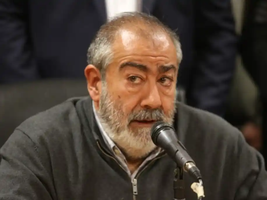 Héctor Daer.