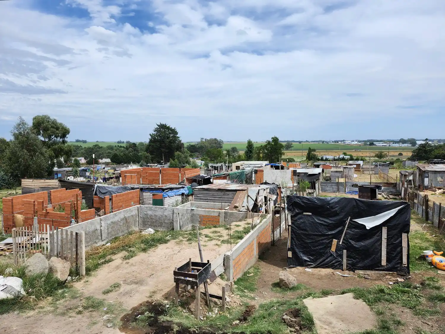 La Facultad de Humanas brindará una charla sobre el barrio popular La Movediza I y el acceso al hábitat