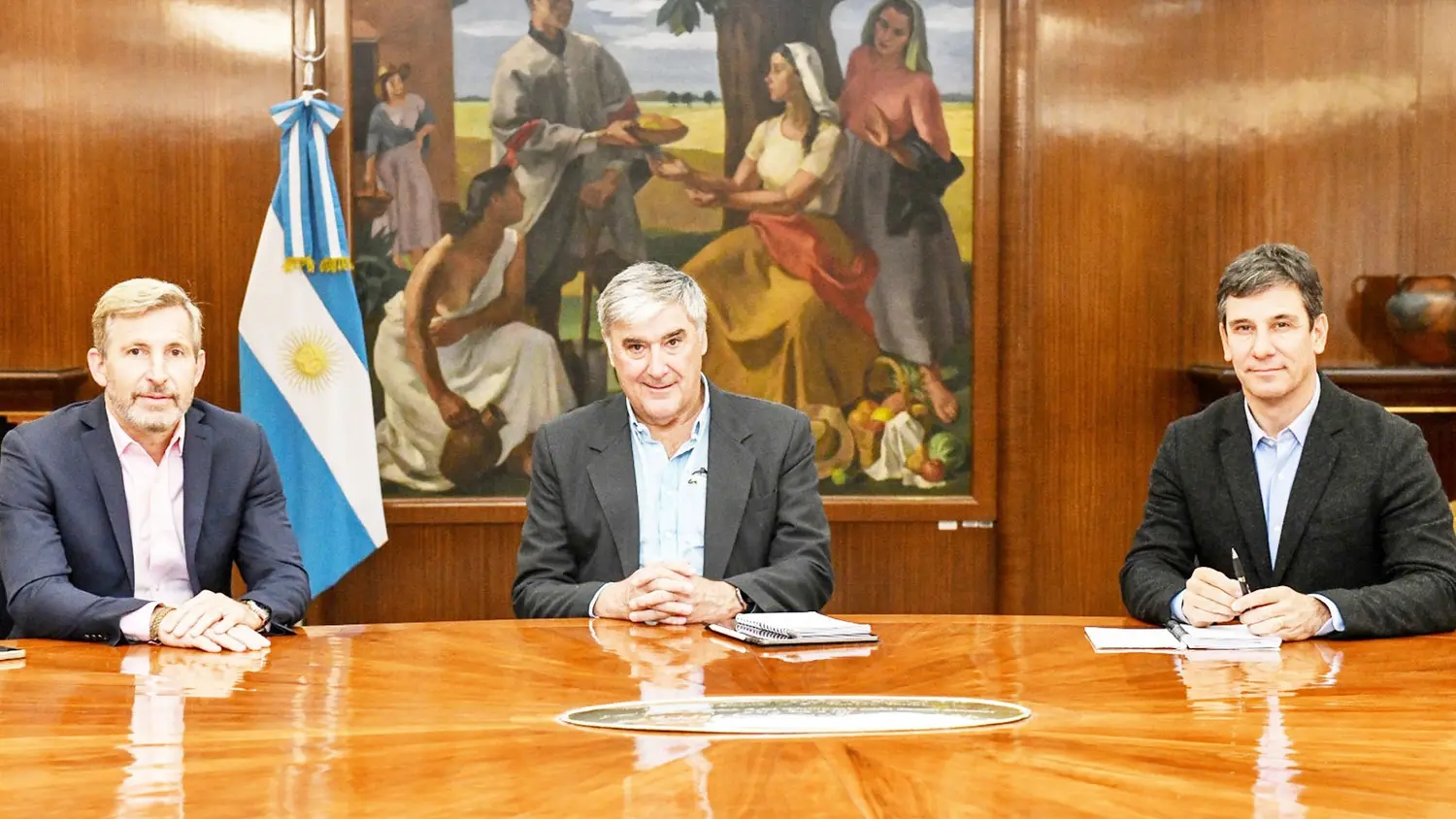 Frigerio llevó a Economía proyectos de rutas, educación y vivienda