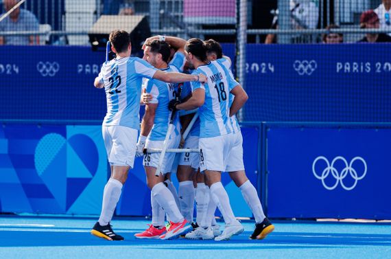 Los Leones también tienen plantel