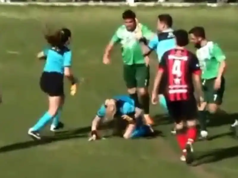 Tres Arroyos: Habló la ex pareja del jugador de fútbol que agredió a la árbitra