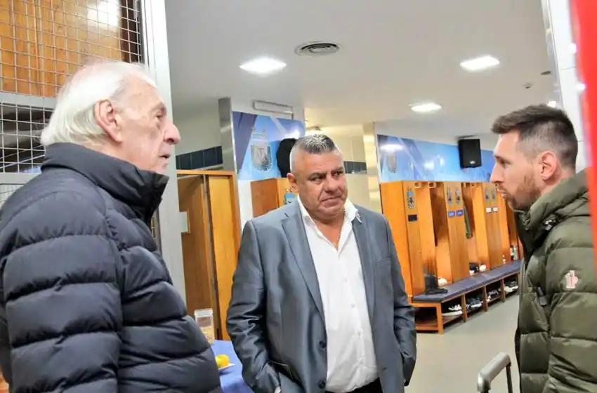 Tras pasar por Rosario, Messi se sumó a la Selección en el predio de Ezeiza