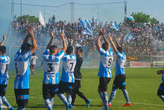 Juventud tuvo su fiesta por el ascenso a la B Nacional
