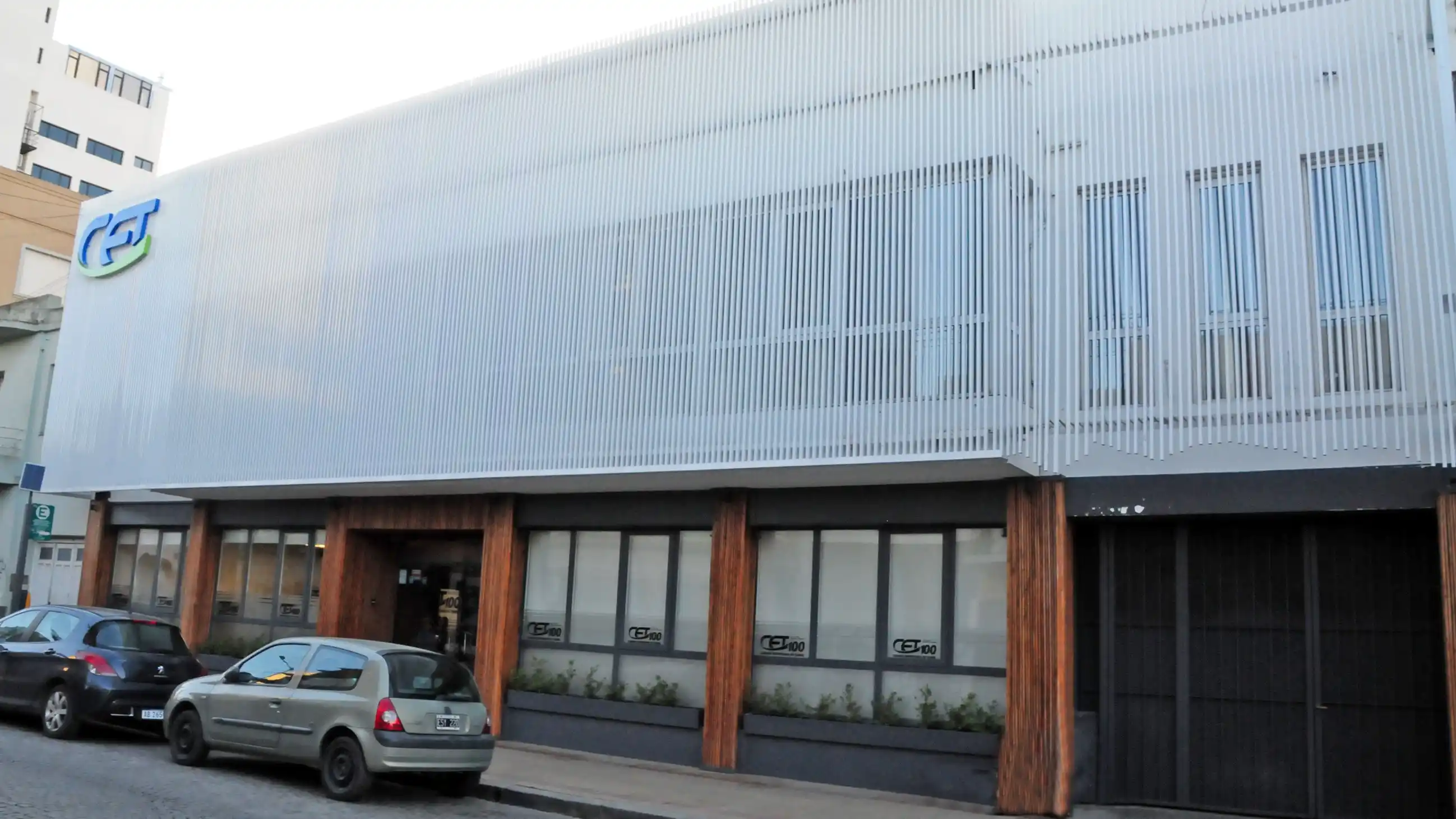 La entidad de Mitre al 800 se sumó al debate de la propuesta legislativa para el sector comercial.