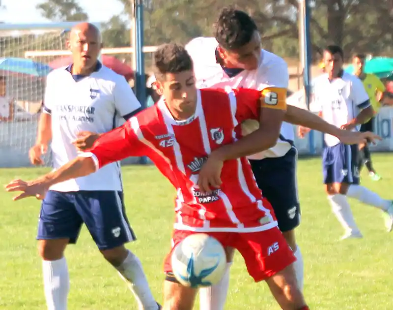 Ministerio goleó a Gimnasia en un amistoso y llega con buen pie