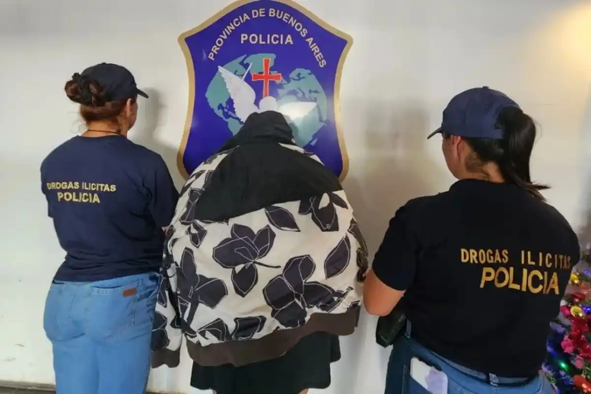 En la casa de la mujer había además 600 mil pesos en efectivo, armas y balanzas.