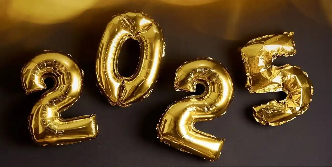 La celebración del Año Nuevo combina tradiciones antiguas con elementos modernos.