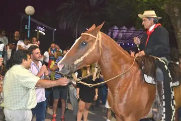 El Intendente Ralinqueo celebró en "Festimayo": "Esta gran fiesta es cada vez más nuestra"