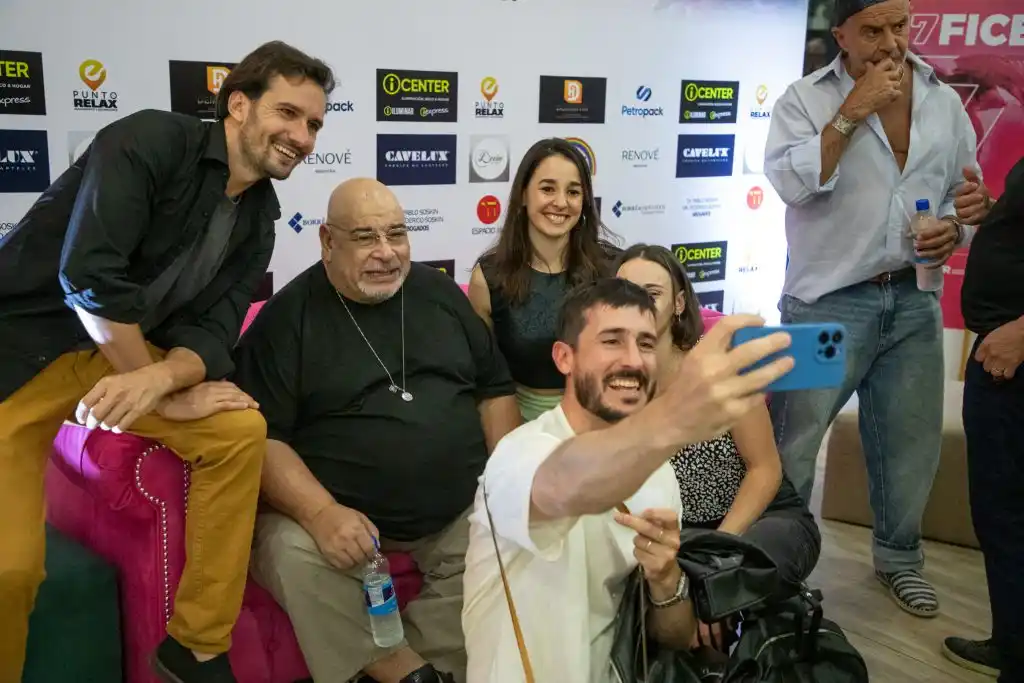 Más de 800 personas colmaron el CPC para el estreno entrerriano de Emboscada en el FICER