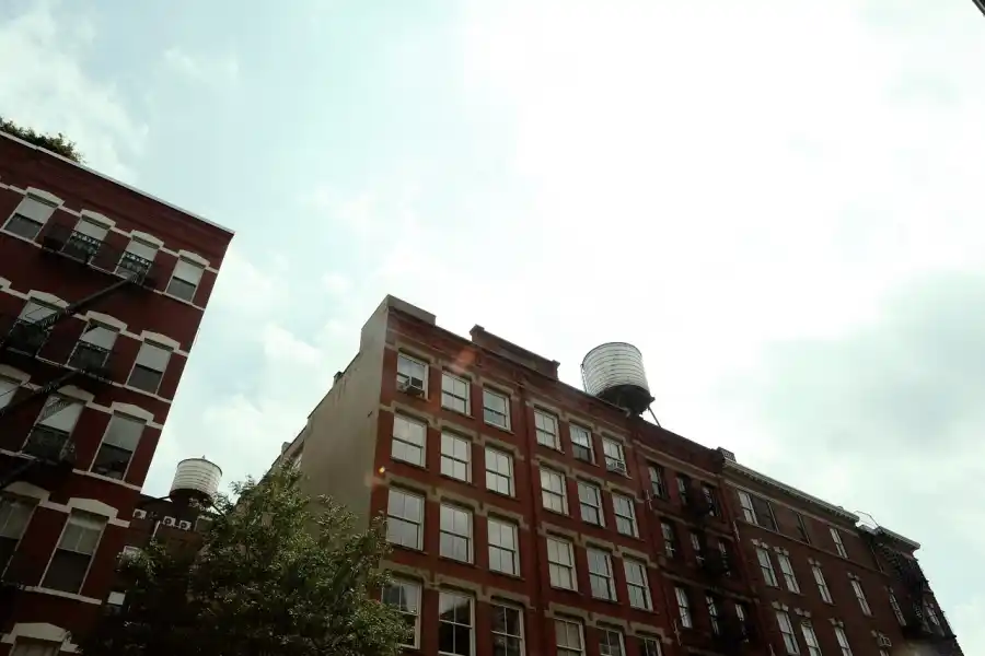 Todo lo necesario sobre tanques de agua de 2000 litros