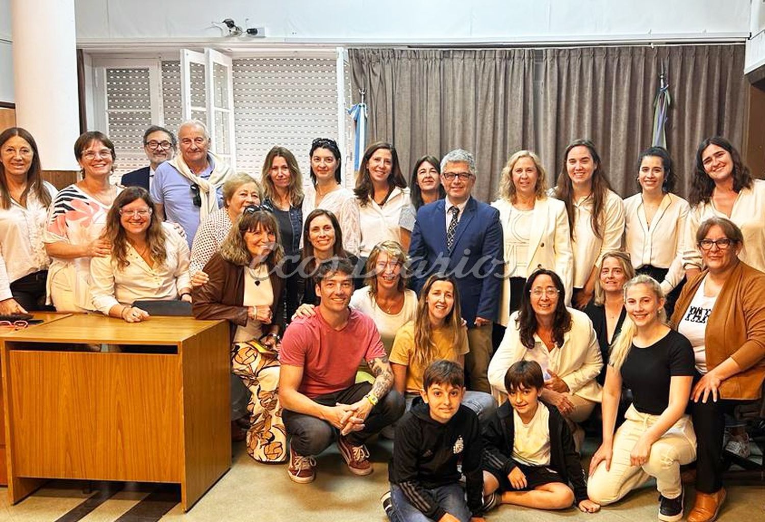 Personal. Del Tribunal Criminal Nº 1 posa con la nueva profesional