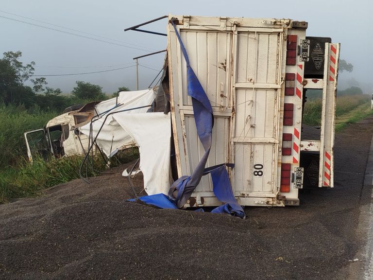 vuelco_camion_1