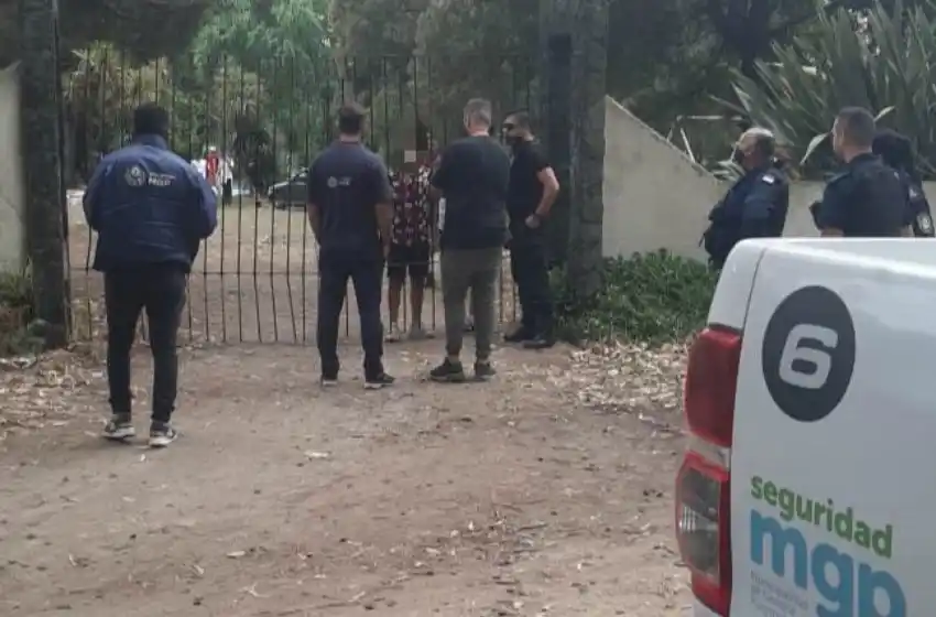 Desarticularon una fiesta clandestina en Mar del Plata con más de 200 personas